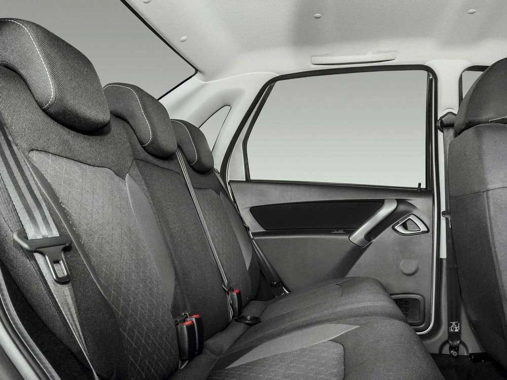 Lada Granta Седан - фото №15