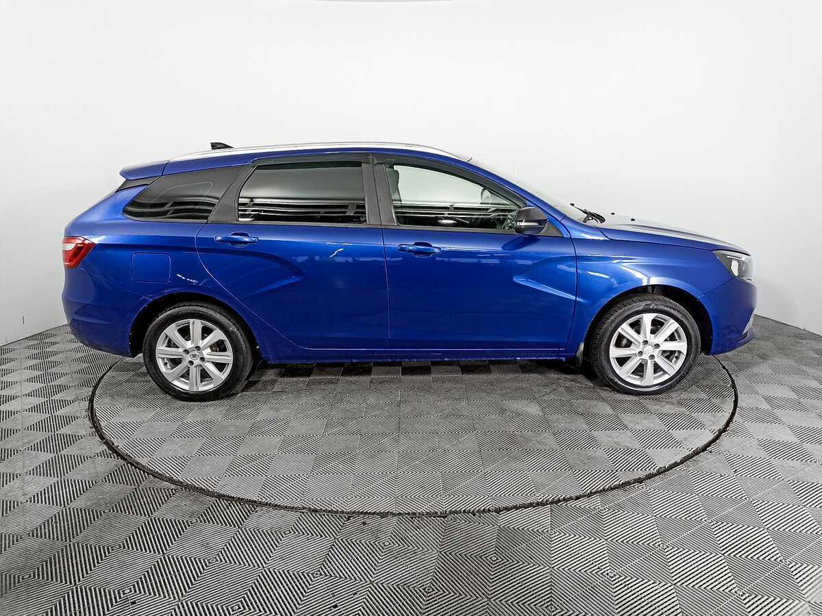 Lada (ВАЗ) Vesta SW, 2021 - фото №4